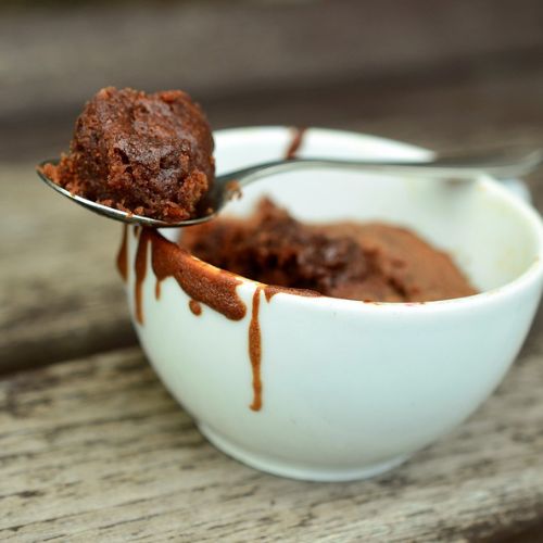 chokoladekage i kop